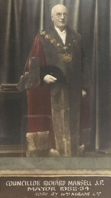Richard Mansell wearing mayoral robes supplied by William Major Ltd